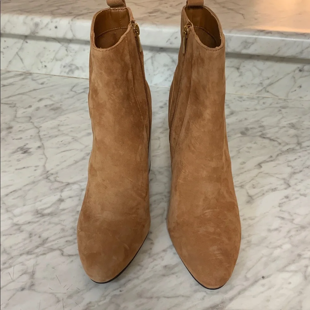Vince Camuto Cognac Suede leather Block Heel Ankle Boots NEW Size 11 Zip sides
